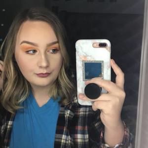 Meet your Posher, Aly